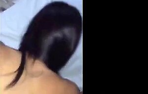 Une Latino qui ce fais baiser et suce une bonne bite apres