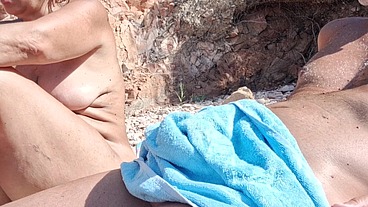 Teresa mi fa una sega e pompino in spiaggia Sep 04, 2026