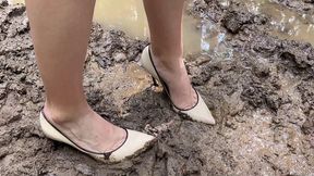 Casadei Blade forest challenge, high heels stuck, high heels ruined in mud, wrecked Casadei Blade pumps