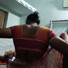 Telugu Andra aunty sorry wearing