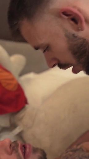 Kevin David on a huge 23 cm cock