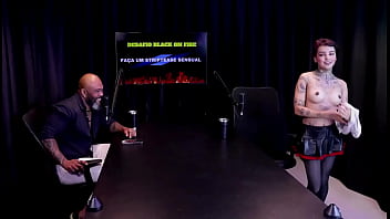 Fazia atendimento antes de seu expediente, ficou nervosa por achar que iriam comer seu cu, fez a tatuagem em uma suruba, e a sua exposi&ccedil_&atilde_o... - Annie Clementine (WATCH ON: SHEER/RED)