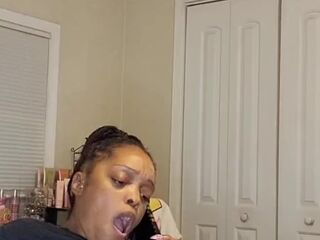 Phone Climax (Leg Shaking)