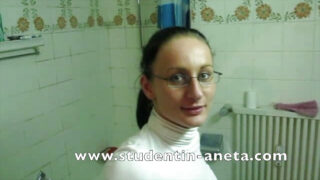 18-letnia dziwka lubi głęboki hardcore’owy seks analny
