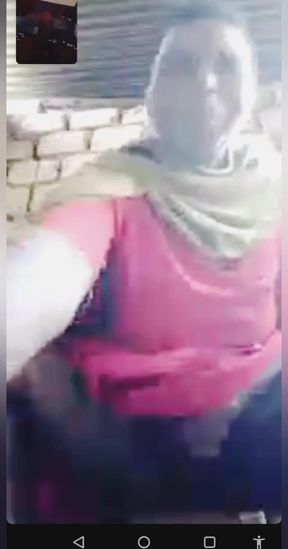 Hadzabe tribe mature woman masturbating with bf, hadzabe vs technology,it&amp;#039;s very interesting   Clip 2