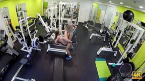 HUNT4K Linda Sweet forgets about working out and has sex for money