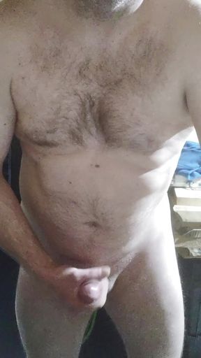 Jerking off the Big White Cock Amateur Guy