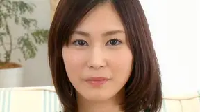 Two Damn Hot Japanese Sluts Get Naked in Spa, Sucking Cock Like Pros in Threesome