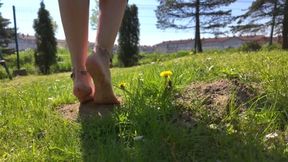 Worship Feet Of Redhead Ruslana On Table Top - 4K