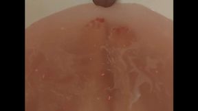 Big Feet In the BathTube