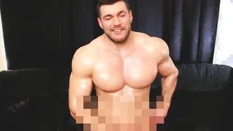 Muscular Hunk Jerks Off Hard in Solo Session