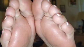 Super Close Smelly Soles