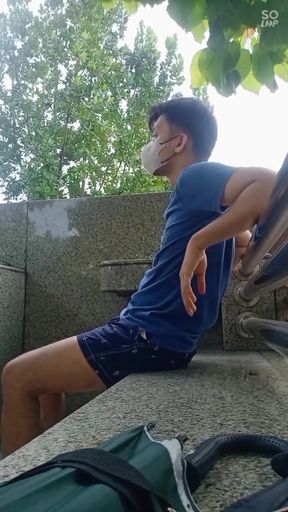 Aisa Young Twink Outdoor Jerk off and Cum