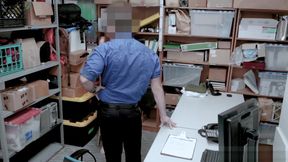 LP Officer screwing Pepper Harts pussy on top