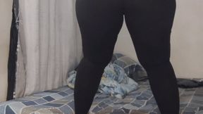 Check out my sexy pose to let out all my farts in my jeans