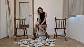 Alanna sits with plates