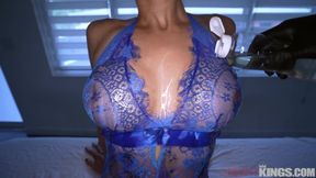 Massage dirt with dirty Gabriela Lopez and Alina Belle from Filthy Kings