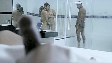 Changing couples at the motel