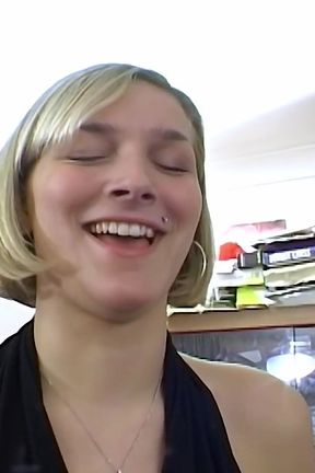 Leggy amateur tries out with a black cock