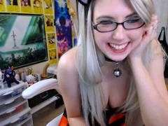 Naked Blonde Teen Girl Pussy Masturbation On Webcam