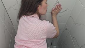 Fucked on the First Date in the Bathroom of a Cafe.
