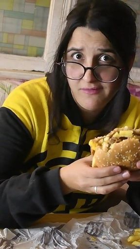 JOI Wanking at Me While Eating a Burger - Bunny Looner