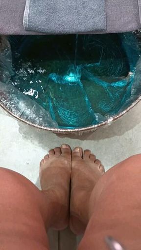 Pedi time