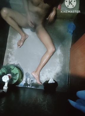 Bathroom Me Masti Time