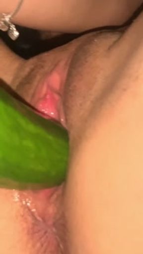 Italian milf enjoys with cucumber in her tight pussy