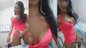 bebemos uma cerveja juntos e ele nao resistiu quando viu meu pirocao duro entao fodi o cuzinho dele ate gozar dentro