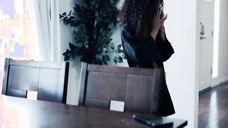 Ebony cougar Fucks Delivery Dude When Her Husband Got Sick