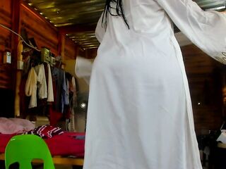 Large booty bride gets cold-feet on wedding day and JOI with guest...