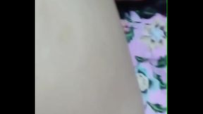 di luar lagi hujan kebetulan suami sedang pergi keluar kebetulan tetangga main kerumah