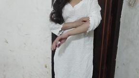 Teen age college girl ka bathroom MMS video
