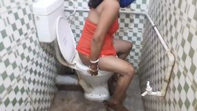 stepmom Our stepson Ki Mast Chodai Bathroom Me