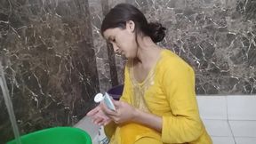 College girl ka bathroom MMS video