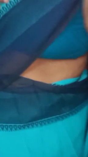 Indian Stepaunty Saree Changing Porn Video