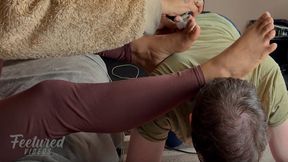 I want to rest and paint my toes on your back (Full HD 1080p MP4)