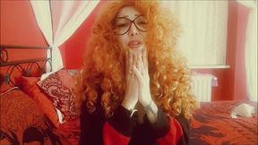 real redhead play with her lovely wet pussy