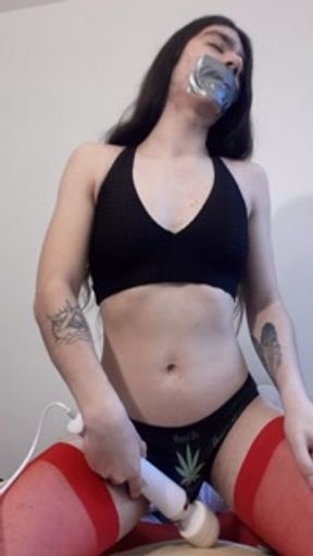 Gagged stoner vibe
