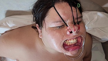 I love it when my man humiliates my face like the submissive whore I am