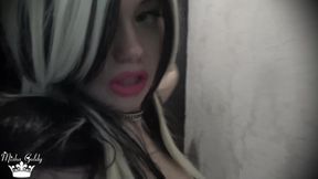 Mesmerized by my pink lips cumcountdown