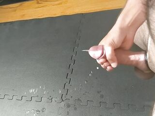 Enormous cum - 13 shots of cum