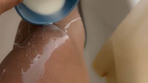 Milk & Silk: My Sensual Leg Pampering Ritual