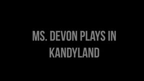 Devon Plays in Kandyland