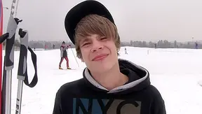 Czech Hunter ~ Bieber-Lookalike Gets Facial & Gaped Wide Open