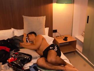 Large-bottomed stepmother shares daybed with her athletic stepson behind her spouse's back