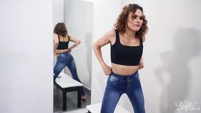 ”SHEMALE ANGELS Trans costumer needs a help on black friday”