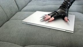 Weak for My long, sharp nails (AVI)