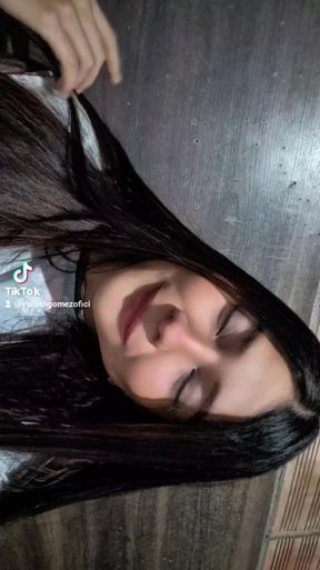 Latina masturbates until she squirts